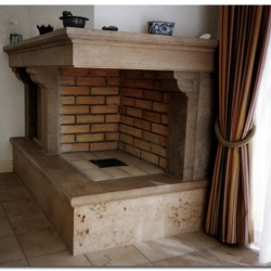 Offener Kamin im Barock-Stil