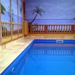 Pooleinfassung Travertin Limone