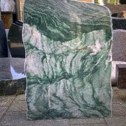 Verde Lapponia poliert / bossiert