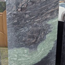 Pergamon Stele satiniert